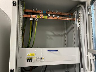 Rozvaděčová skříň B - 2