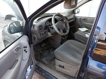 Dodge caravan 3,3 - náhradní díly - 2