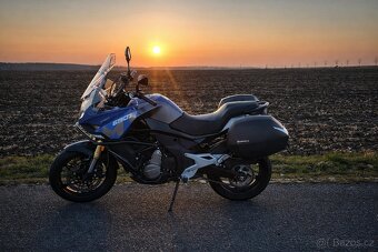 CF MOTO 650 MT rv. 2024 - 2