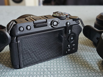 Fotoaparát Nikon Z30+16-50mm+23mm f/1.7, 256GB, Peak Design - 2