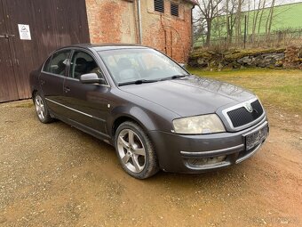 Škoda Superb 2.5tdi díly - 2