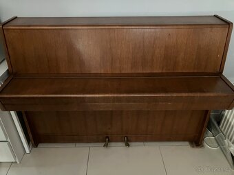 Piano Petrof - Ořech - 2
