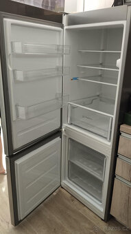 Lednice s mrazákem Indesit - 2