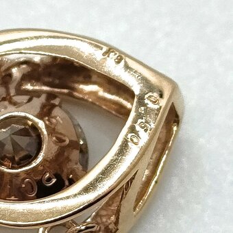 LUXUSNÍ 18 KARÁTOVÝ ZLATÝ DIAMANTOVÝ PŘÍVĚS 0.50CT - 2