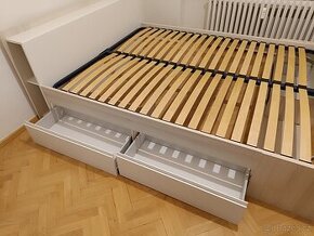 Postel s úložným prostorem - 2