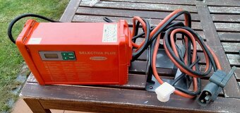Nabíječka trakčních baterií 24V 60A Fronius - 2