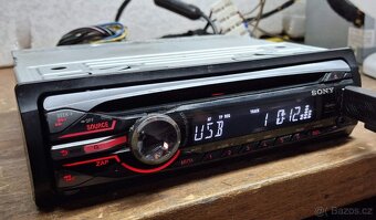 Autorádio SONY CDX-GT450U s USB CD MP3 - 2