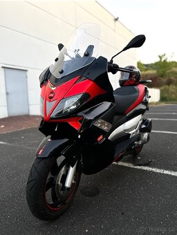 APRILIA SR 300 MAX - 2