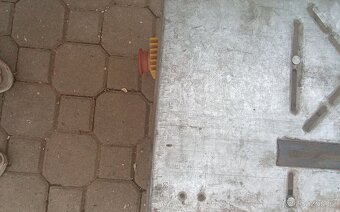 STŮL NA PILU - 2
