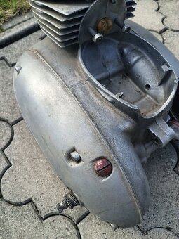 Motor Jawa 250 353 pulbuben - 2