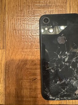 iPhone xr - 2