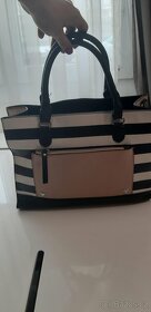 Originální pruhovaná kabelka do ruky - 2