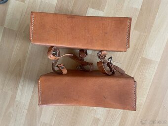 Ručně šité brašny na motoveterána - 2