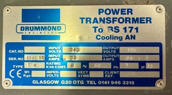 Masivní Jednofázový Transformátor 240V / 115V (8 kVA) - 2