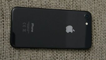 Apple iPhone 8 - 64GB, iOS 16.7.10 - 2