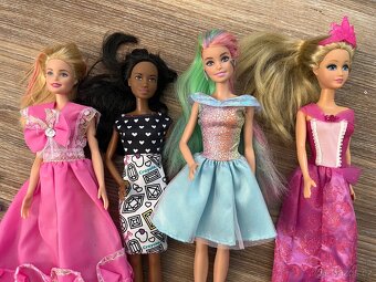 4x panenka a příslušenství - 2