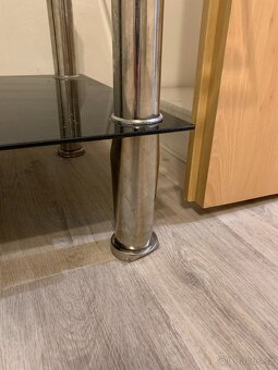 Starší skleněný stůl - 2