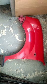 levý přední blatník - 2