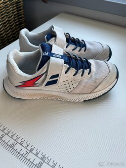 Prodám tenisky Babolat vel. 33 - 2