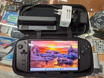 Lenovo Legion GO 8APU1 - 2