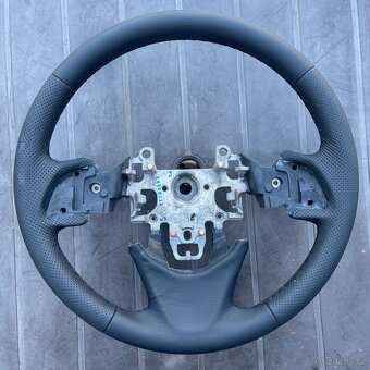 Mitsubishi L200 nový kožený volant - 2