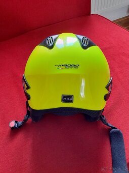 Lyžařská helma - 2