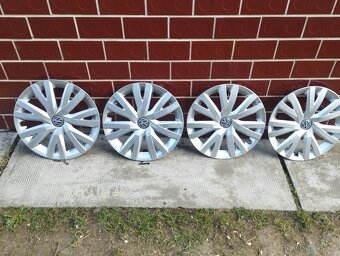 Poklice VW.Pasat R/16.original - 2