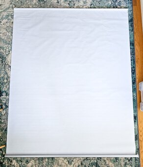 Bílé zatemňovací rolety na okno, ikea 140×170 cm - 2