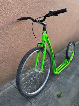 Kostka koloběžka Tour Fun G6 neonově žlutá - 2