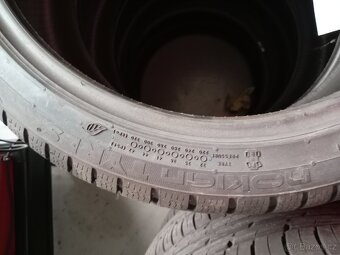 Nokian 225/40R18 - 2