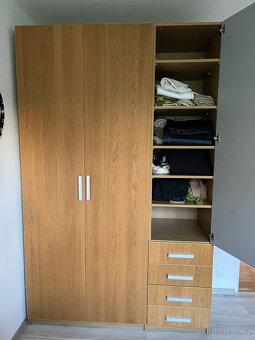Starší skříň Ikea - 2
