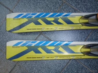 TOP NASERVISOVANÉ 163 CM LYŽE CARVY HEAD XRC 12200i - 2