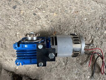 DC elektromotor 24v - 2