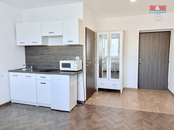 Pronájem kancelářského prostoru, 28 m², Semtín - 2
