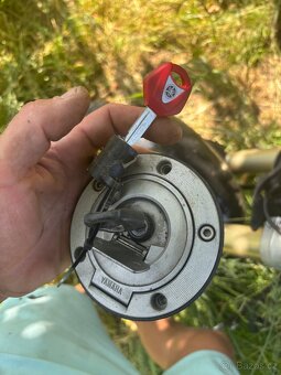 Kompletni sada zamku a ridici jednotka na Yamaha R6 03-05 - 2
