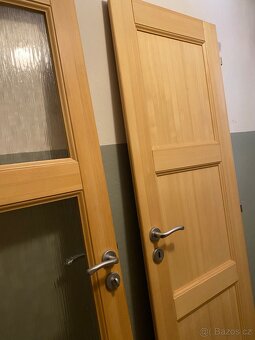 Použité dveře pravé, prosklené, plné - 2