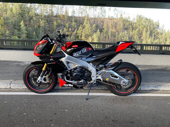 Aprilia Tuono V4 - 2