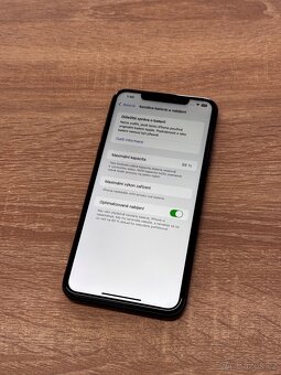 iPhone 11 pro max 64GB cist popis - 2