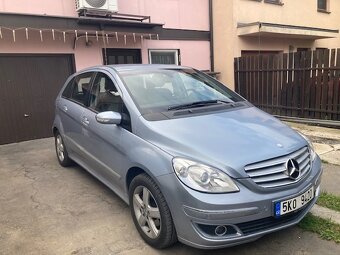 Mercedes Benz B200 - 2