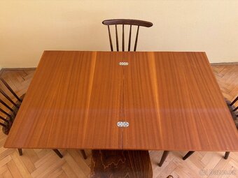 Jídelní set, 4 židle značky TON - 2