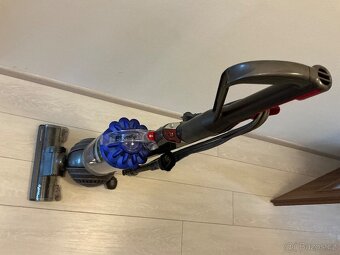 Dyson Ball DC42 Allergy - 2