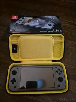 Nintendo switch lite - 2