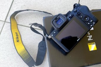 Nikon Z5 - tělo - 2