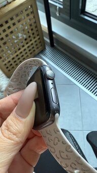 Apple Watch Series 6 – 44 mm (Nike) - 2