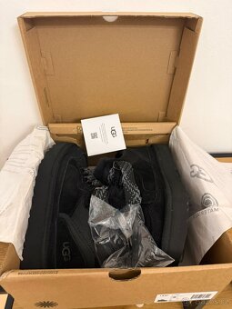 UGG lowmel black - 2