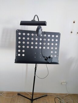 Notový stojan s osvětlením - 2