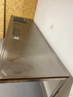 Výčepní pult, nerezový stůl - 2