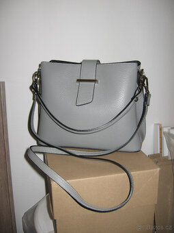 ELEGANTNI KOŽENA KABELKA ŠEDA - NOVA - 2
