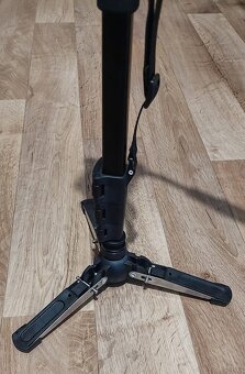 Monopod Fluid Pan Head pro Canon, Nikon DSLR - 2