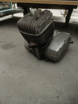Čz 175/487 motor - 2